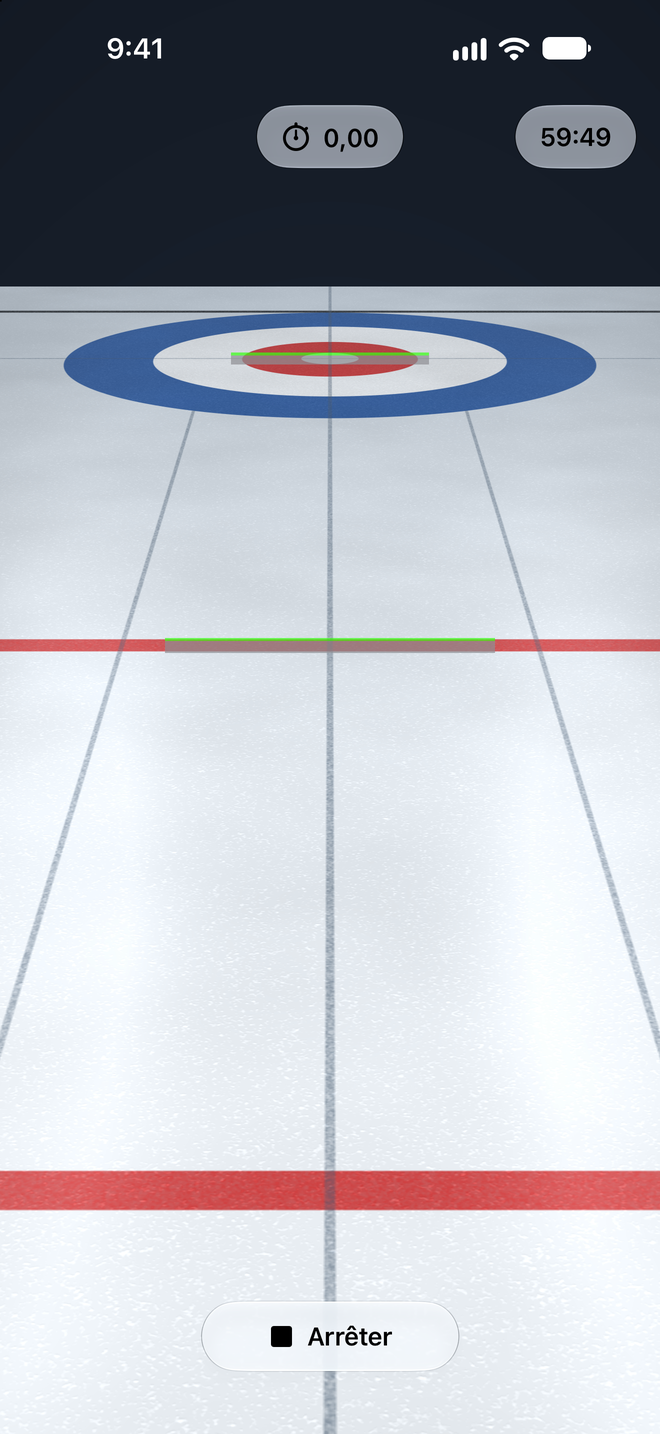 Curling Split Time Camera en mode direct : le chrono en haut affiche 0,00, armé pour la pierre suivante, les deux zones sont sur la ligne du tee et la hog line, avec un bouton Arrêter en bas